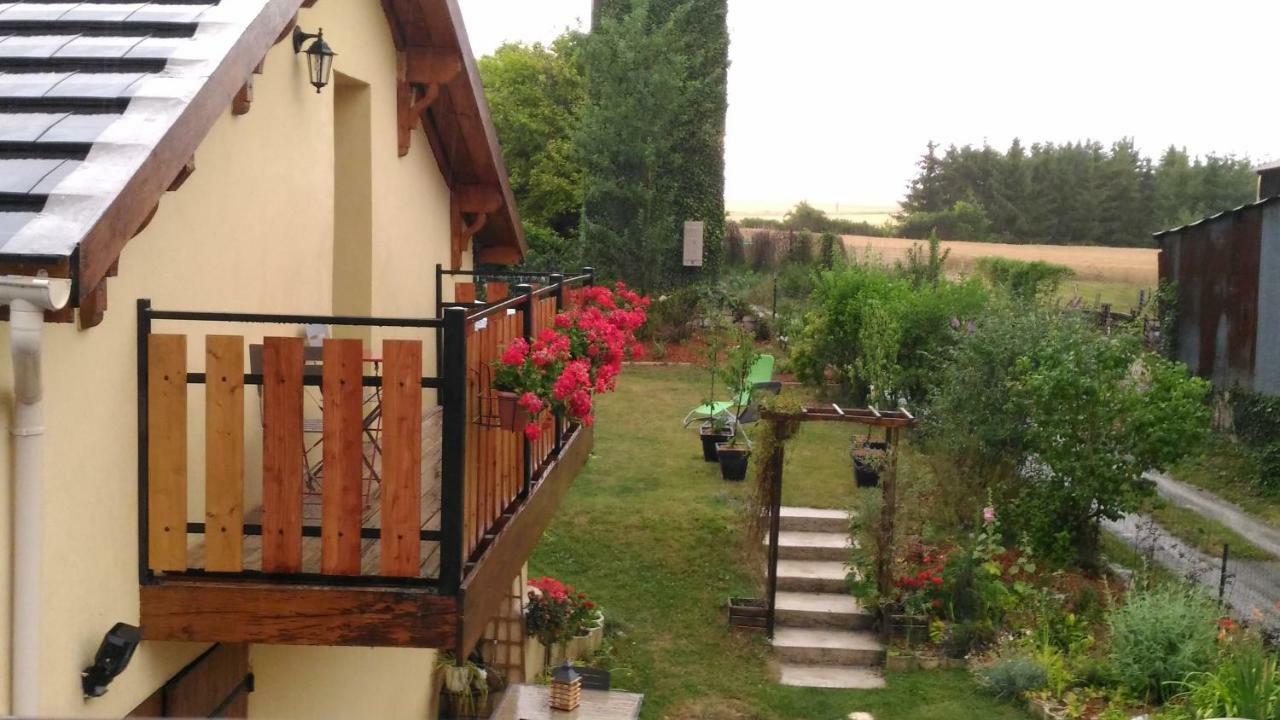 Gite Au Grenier Cosy Lor Exterior photo